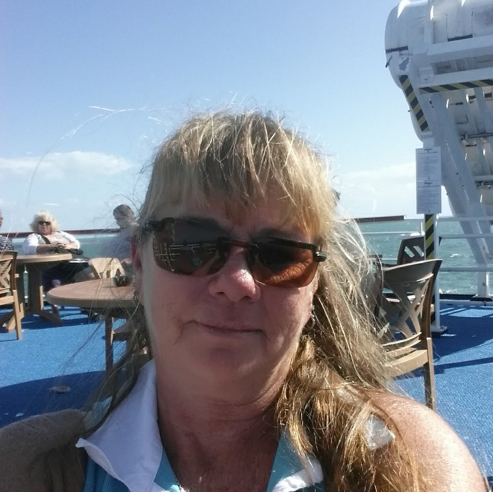 Meet your Posher, Carol